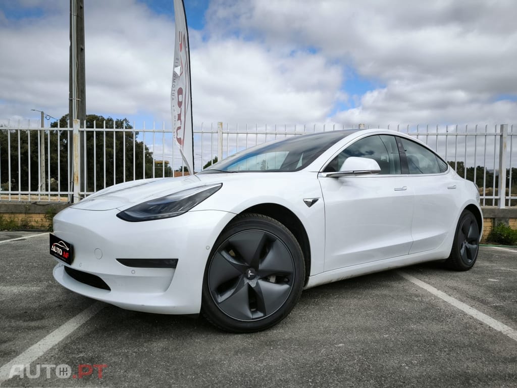 Tesla Model 3 Long Range AWD Dual Motor Performance