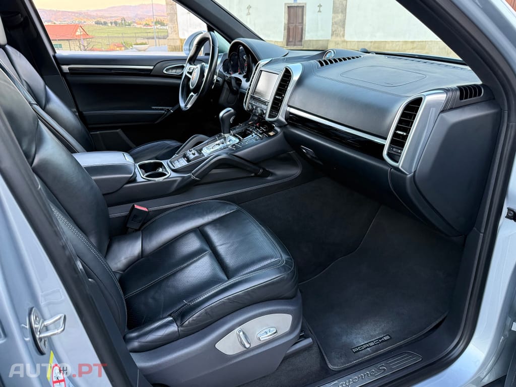 Porsche Cayenne S Platinum Edition