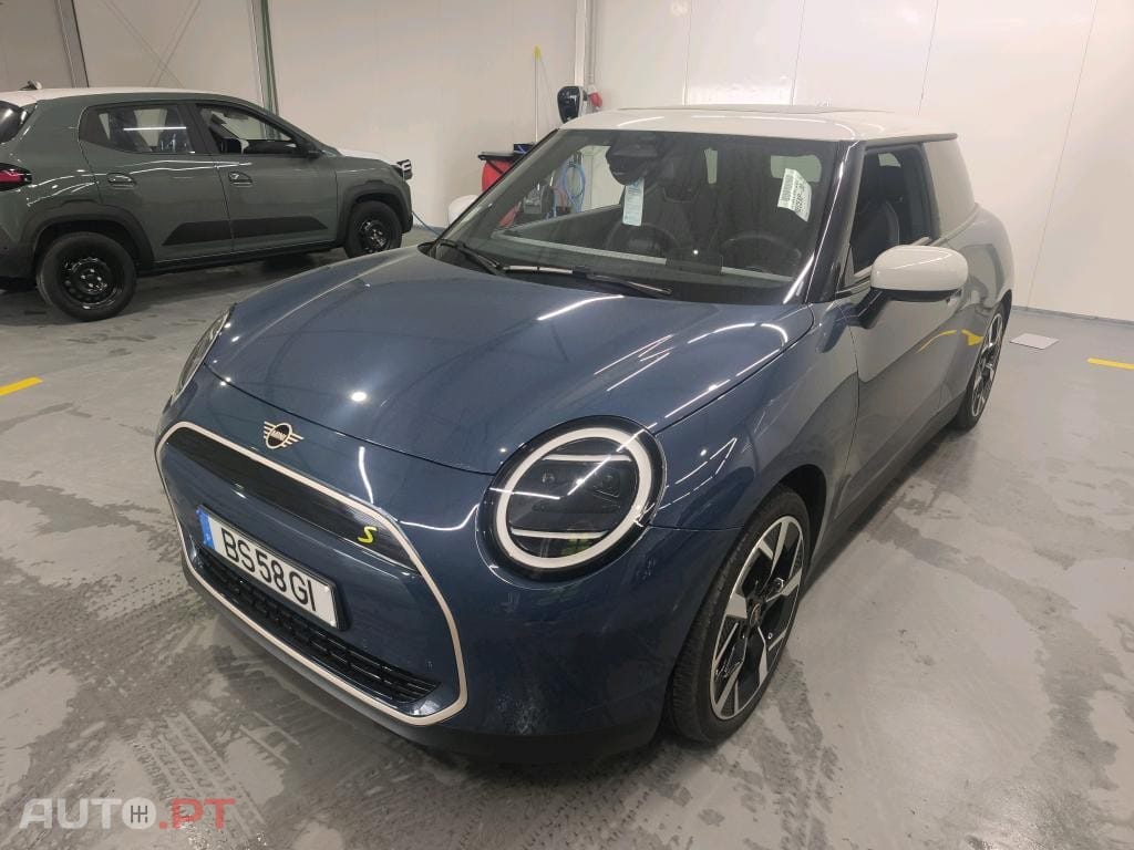 MINI Cooper Cooper SE Favoured M