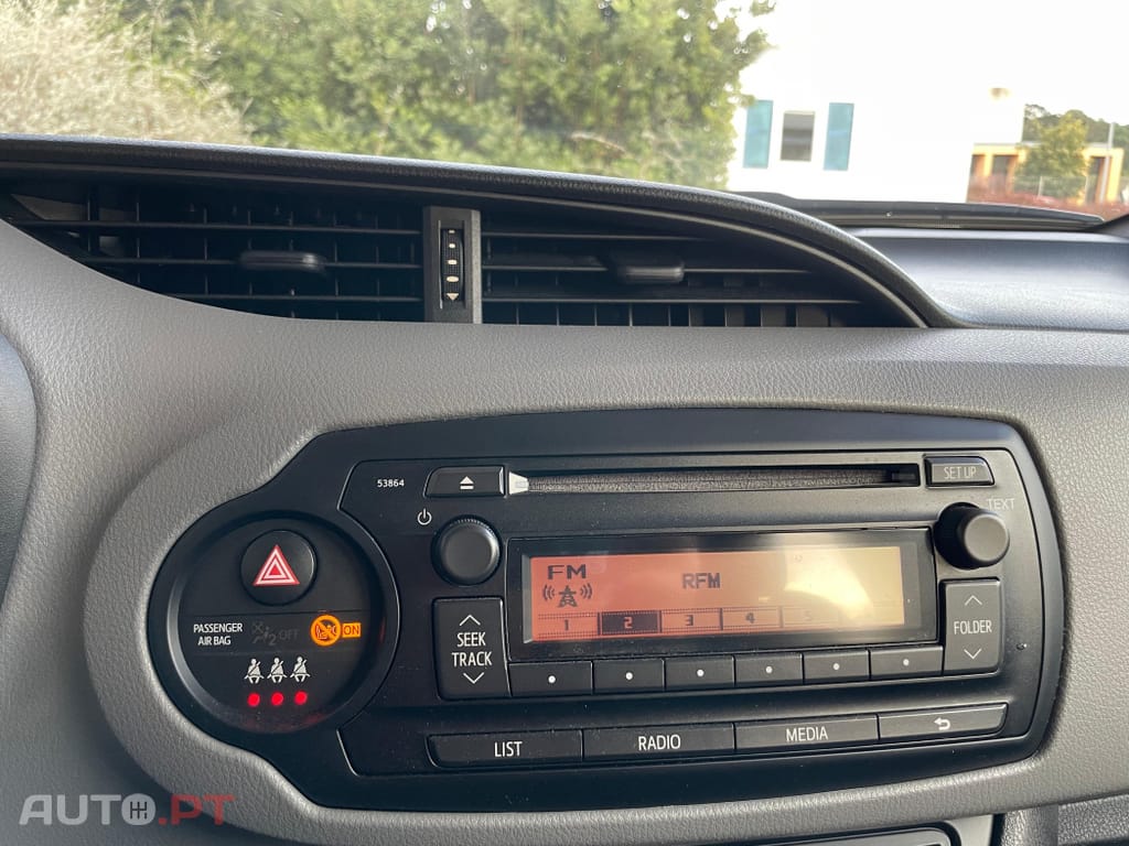 Toyota Yaris 1.0 VVT-i Active+AC
