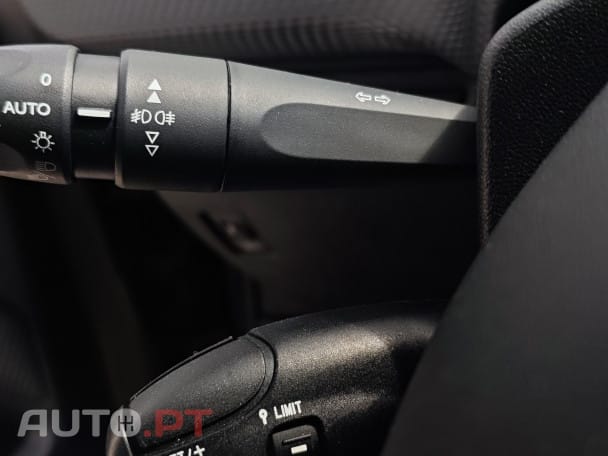 Peugeot 2008 1.2eTHP Allure