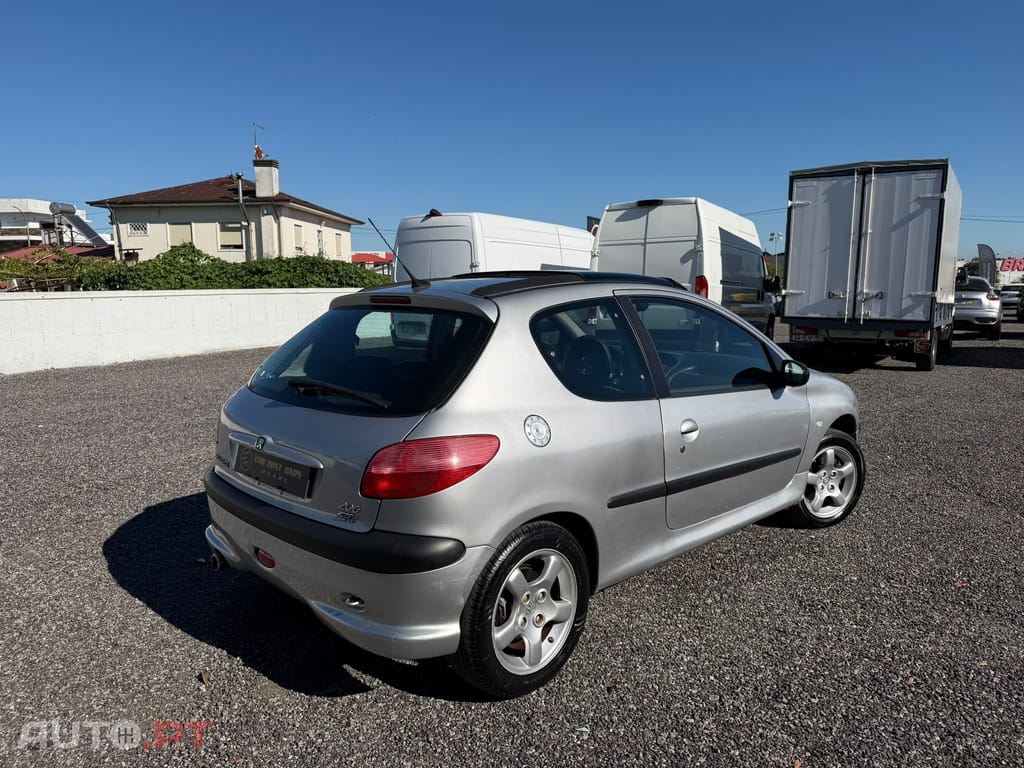 Peugeot 206 1.6 GTi