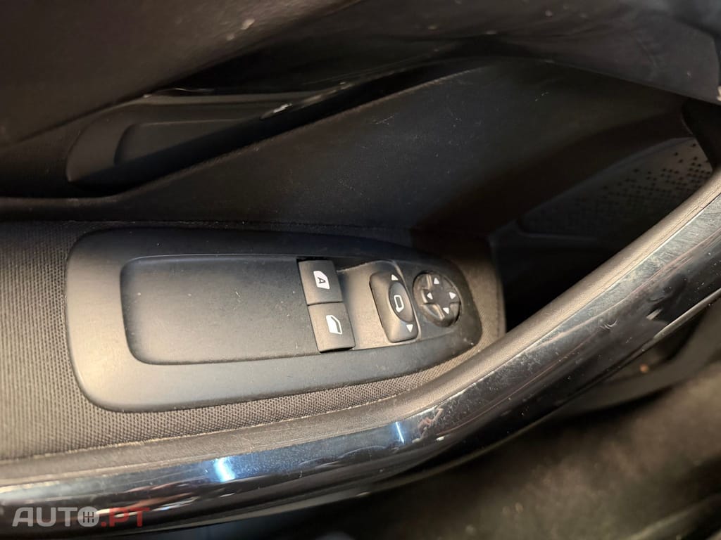 Peugeot 208 1.0 VTi Active