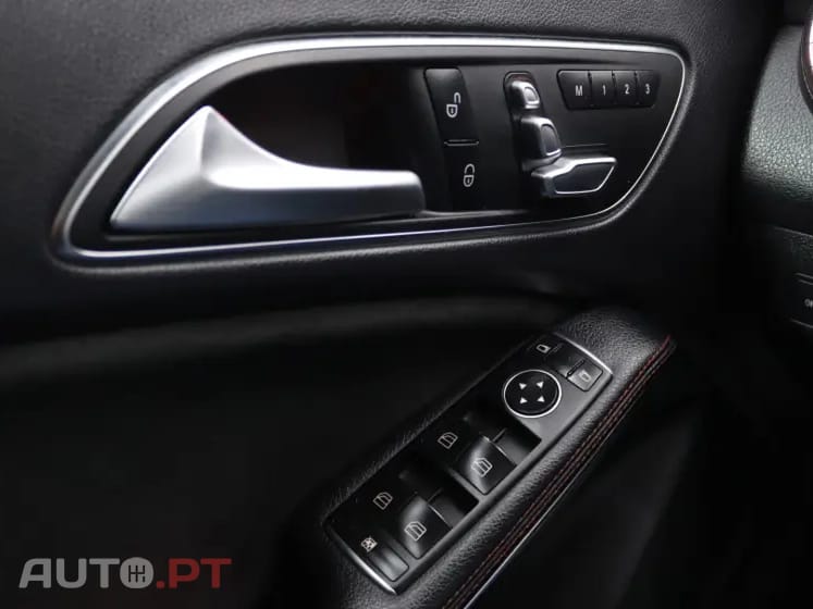 Mercedes-Benz CLA 220 d Shooting Brake AMG Line Aut.