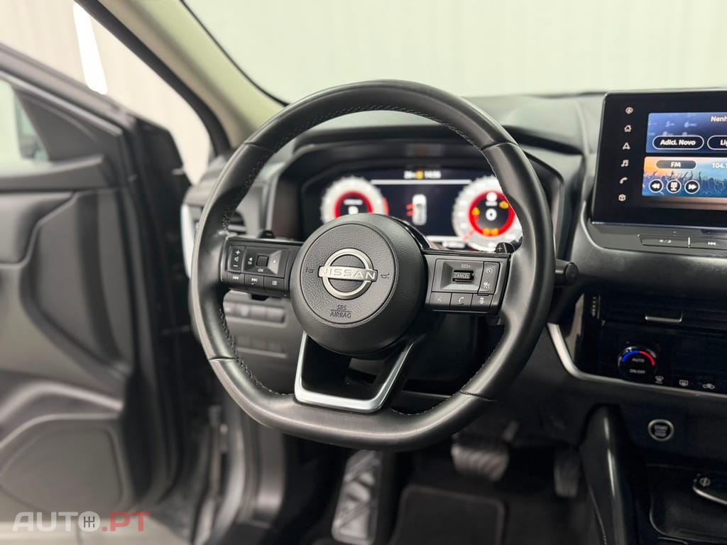 Nissan Qashqai 1.3 DIG-T N-Connecta LED Xtronic