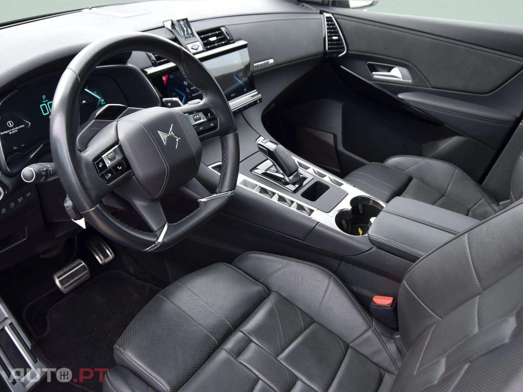 DS DS7 Crossback E-Tense Opera EAT8 300cv