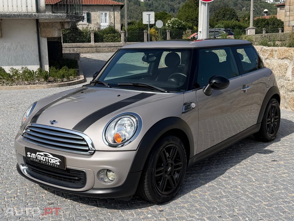 MINI Cooper One Baker Street