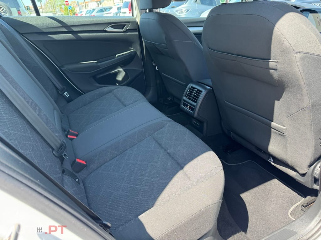 Volkswagen Golf 2.0 TDI Conceptline