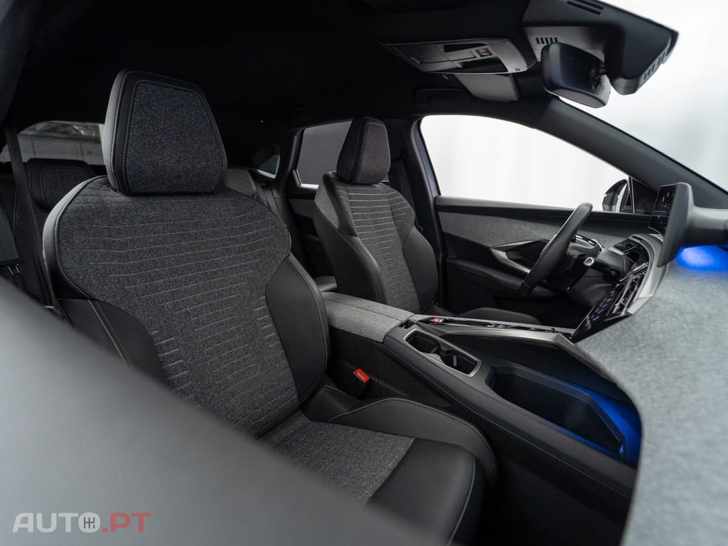 Peugeot E-3008 73 kWh Allure
