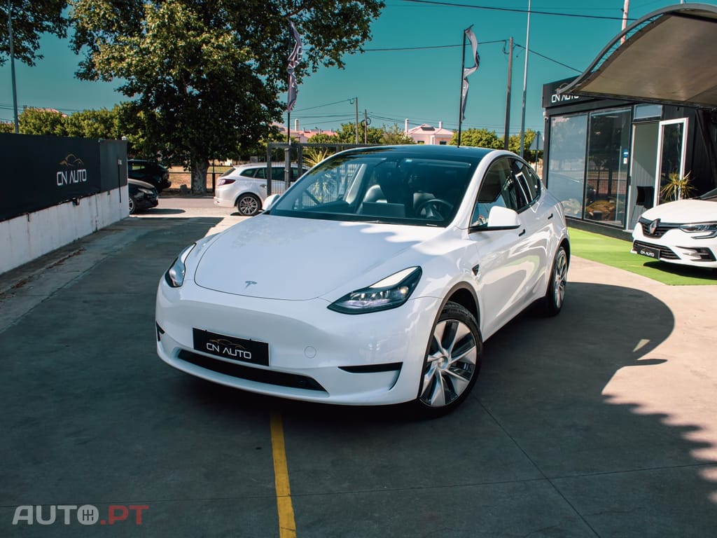 Tesla Model Y Long Range Dual Motor AWD