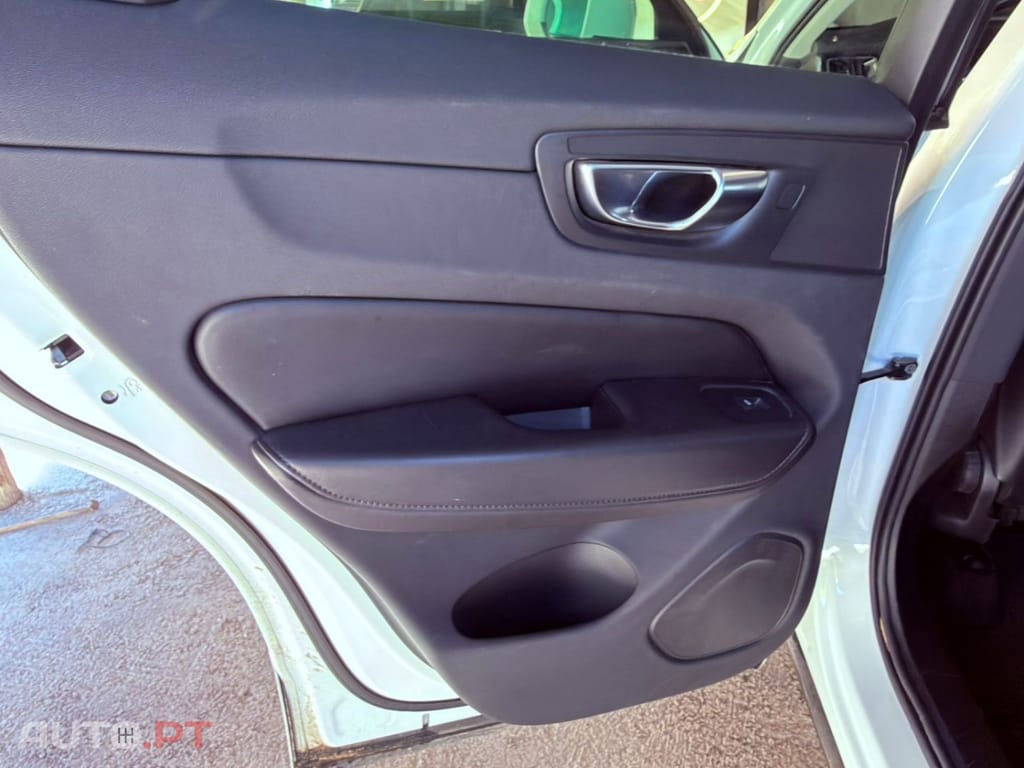 Volvo XC60 2.0 T6 PHEV Inscription Expression AWD