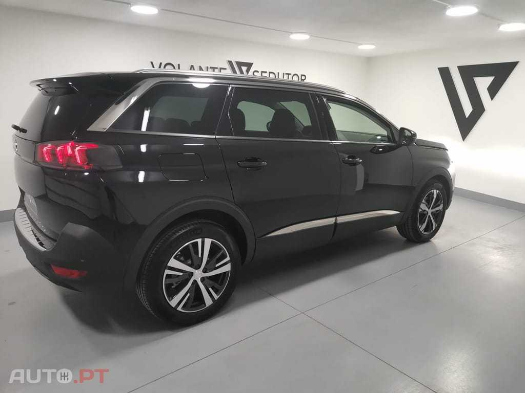 Peugeot 5008 1.2 PureTech Allure Pack