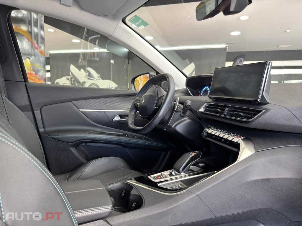 Peugeot 3008 1.6 Hybrid Active Pack e-EAT8
