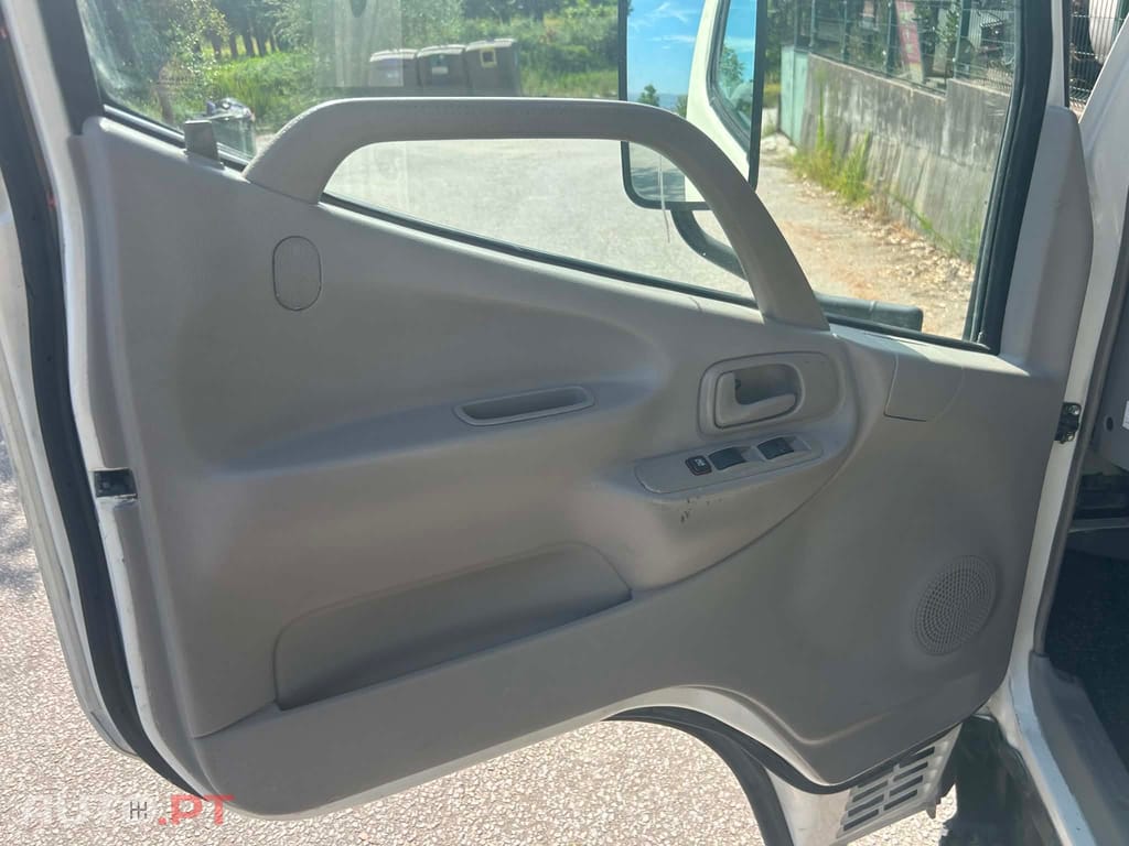 Toyota Dyna M35.33 Báscula Tri-basculante