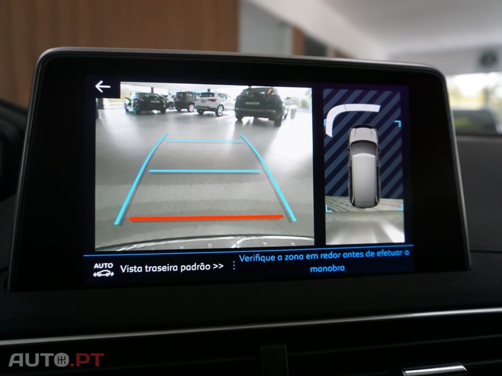 Peugeot 5008 1.2 PureTech Allure EAT8