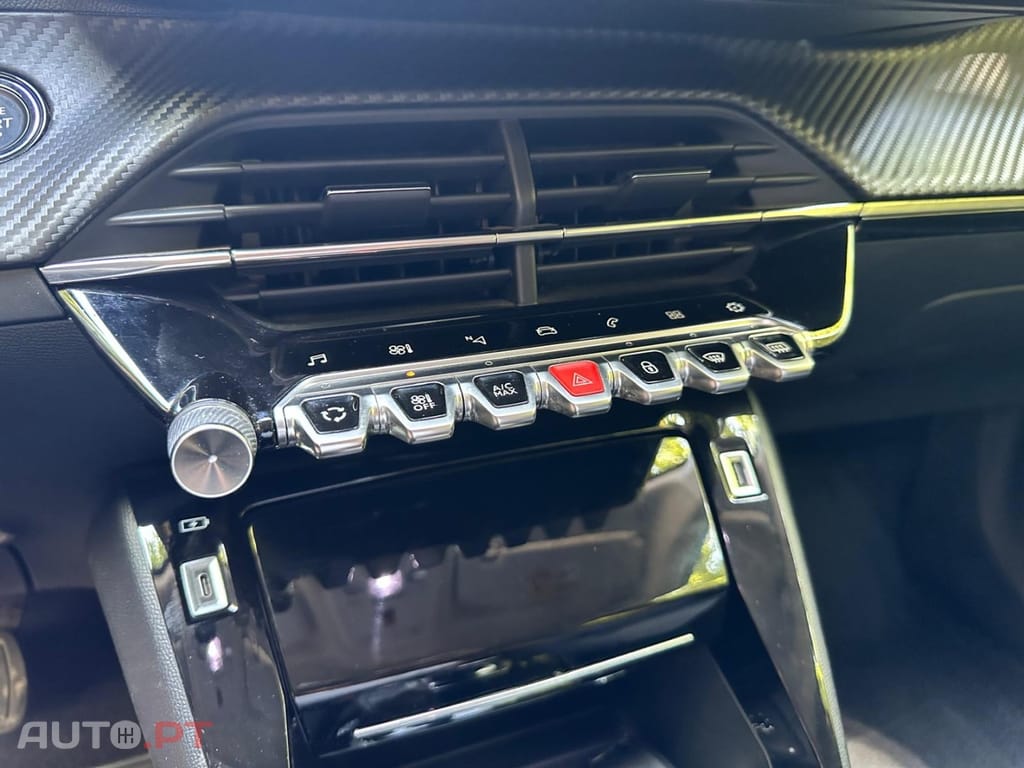Peugeot 2008 1.2 PureTech Allure Pack EAT8