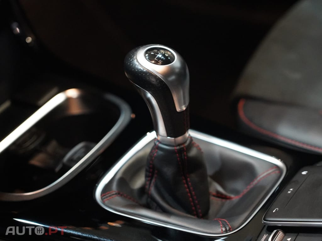Mercedes-Benz A 180 d AMG Line