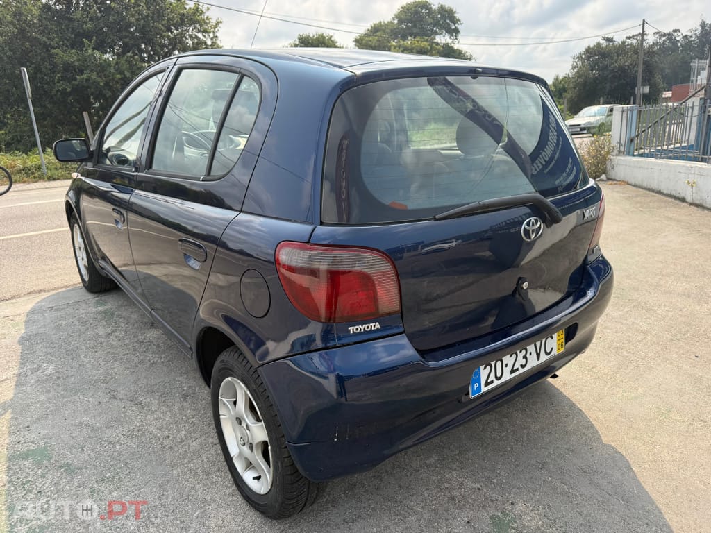 Toyota Yaris 1.0 Luna ABS