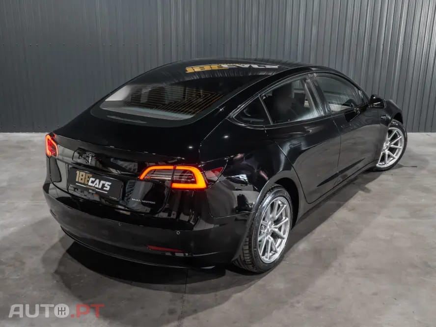 Tesla Model 3 Long-Range Dual Motor AWD