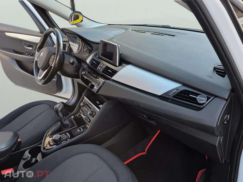 BMW 218 Gran Tourer d 7L Line Luxury