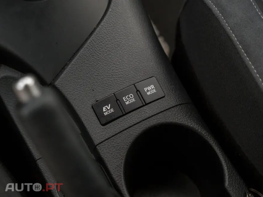 Toyota Auris 1.8 HSD Active