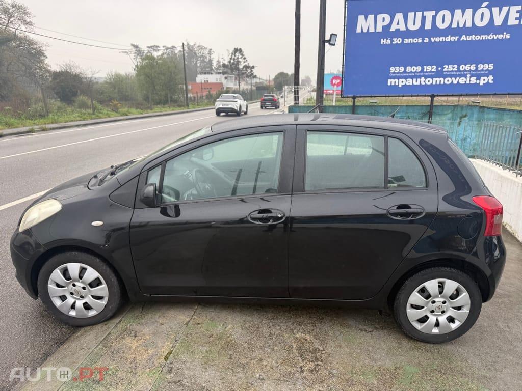 Toyota Yaris 1.0 Sol AC