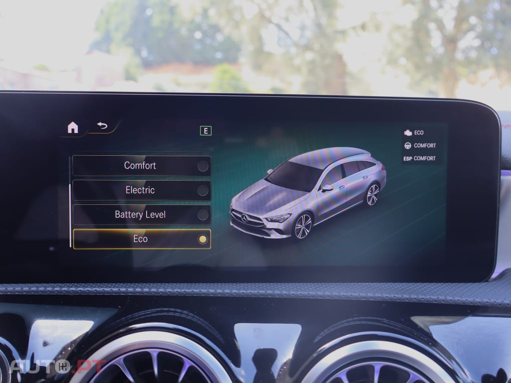 Mercedes-Benz CLA 250 e  Shooting Brake AMG Line