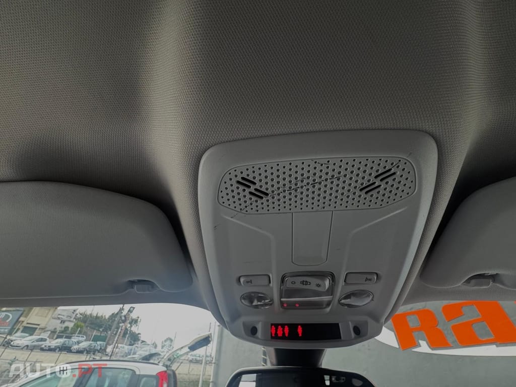 Peugeot 2008 PureTech 100 Allure