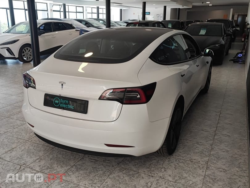 Tesla Model 3 Standard Range Plus RWD