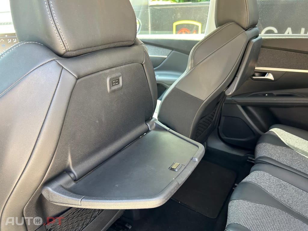 Peugeot 5008 1.5 BlueHDi Allure EAT8