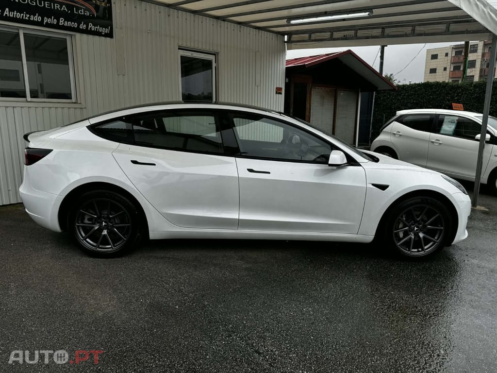 Tesla Model 3 Long Range AWD Dual Motor