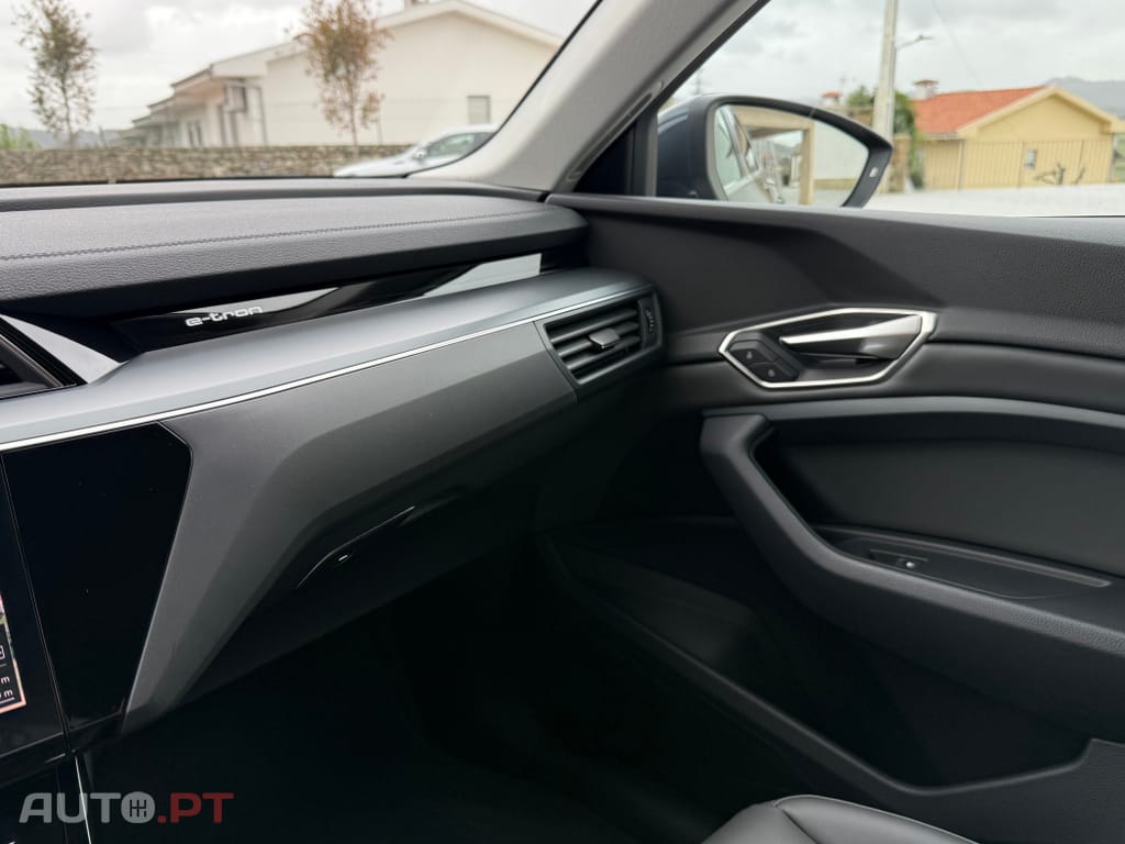 Audi Q8 E-Tron 55 quattro Advanced