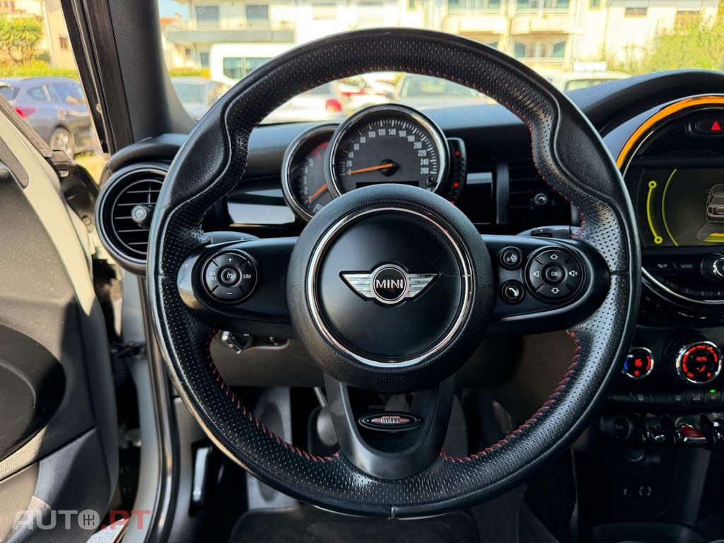 MINI Cooper Cooper SD