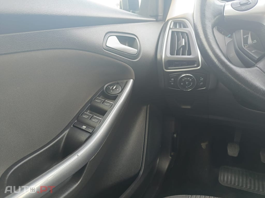 Ford Focus 1.0 SCTi Titanium