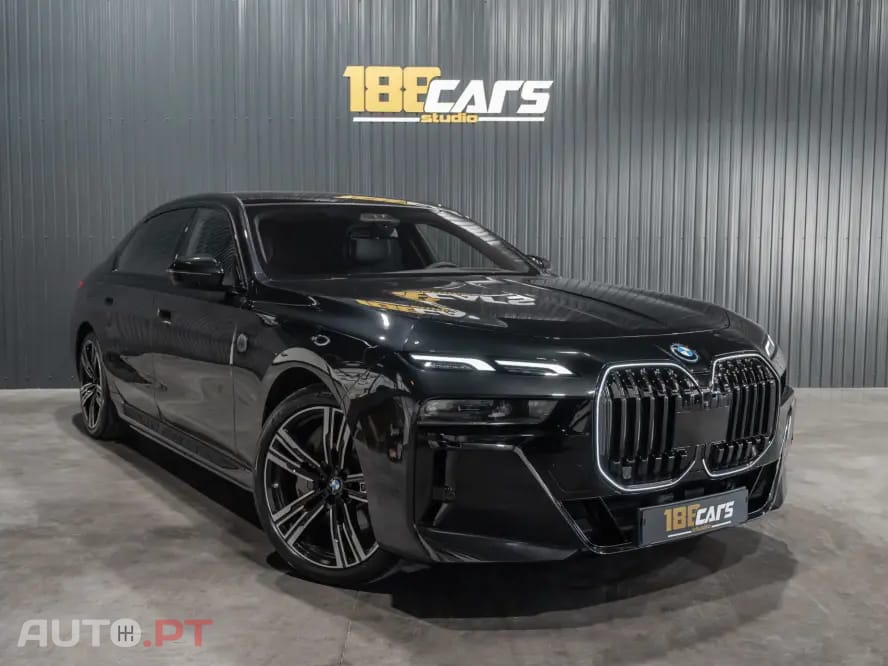 BMW 750 750e xDrive Pack Desportivo M