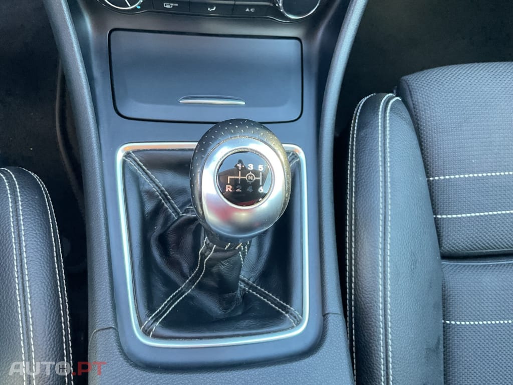 Mercedes-Benz GLA 180 d