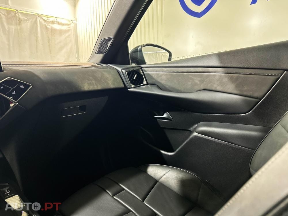 DS DS3 Crossback E-Tense Performance Line