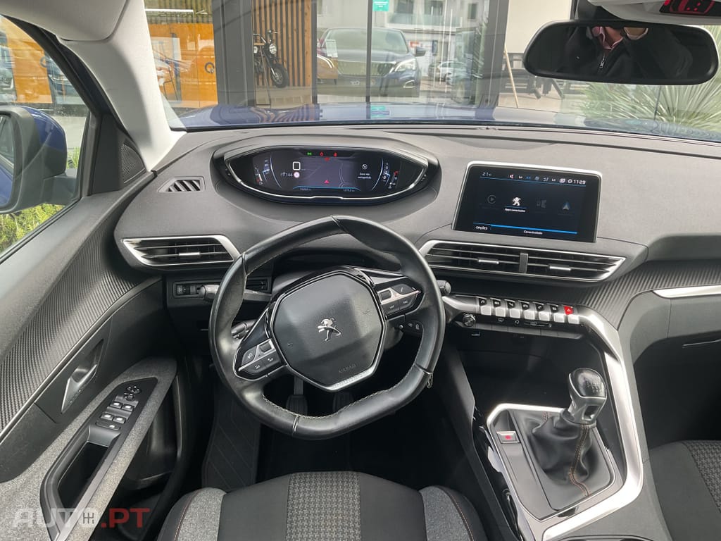 Peugeot 3008 1.5 BlueHDi Active