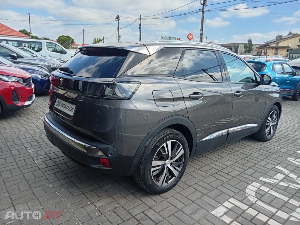 Peugeot 3008 1.5 BlueHDi Allure EAT8