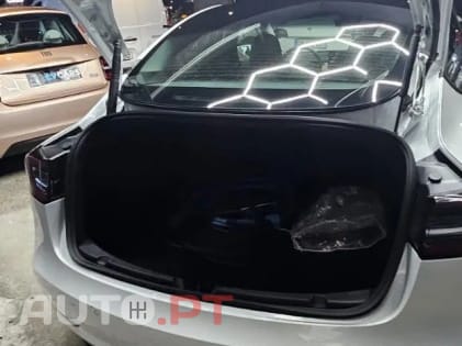 Tesla Model 3 Long Range AWD Dual Motor