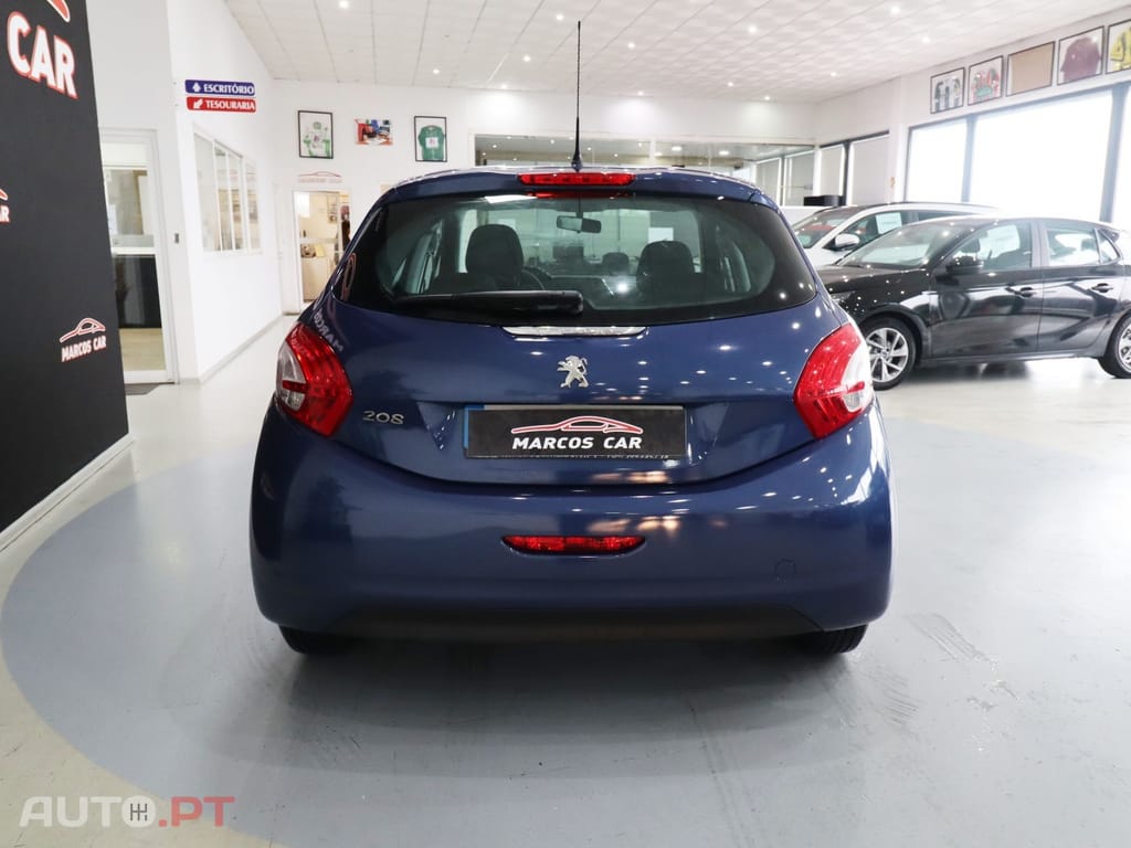 Peugeot 208 1.4 HDi Active — fotografia 6