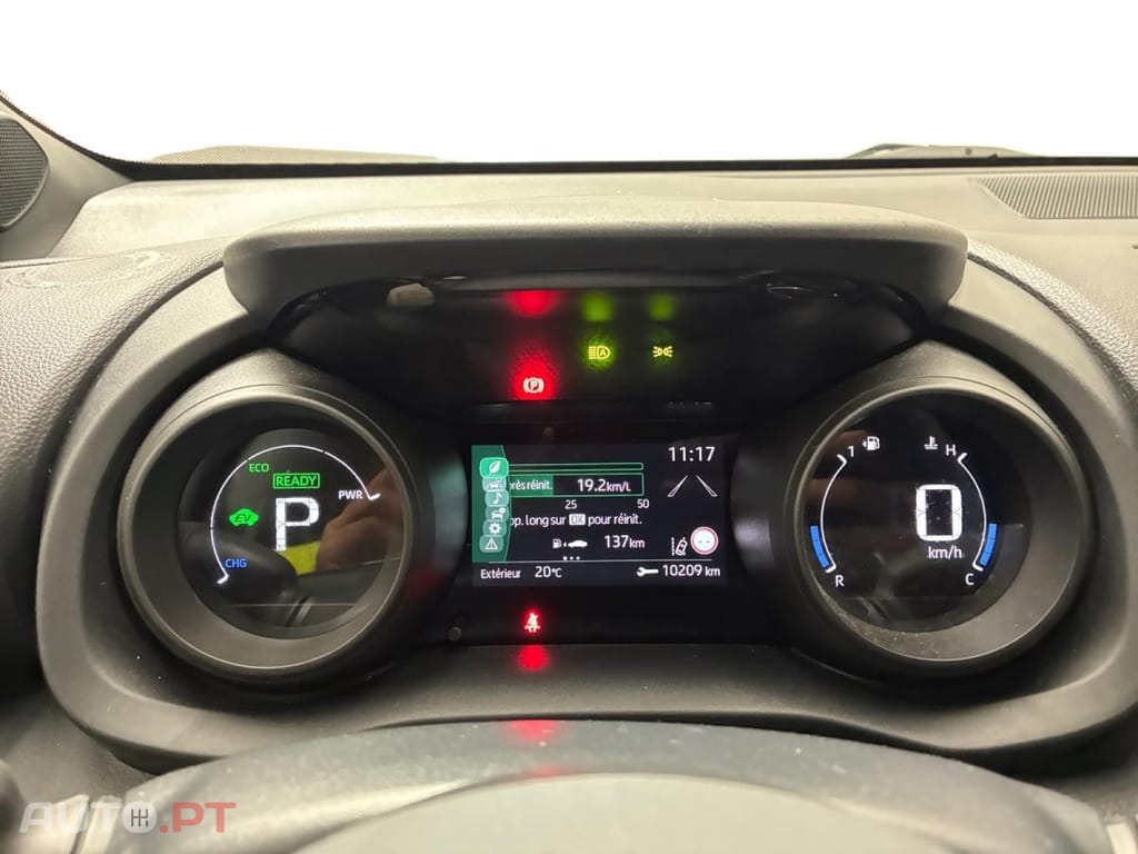 Toyota Yaris Cross 1.5 HDF Premier Edition