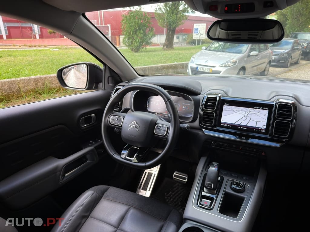 Citroën C5 Aircross 1.5 BlueHDi Shine Pack EAT8 — fotografia 18