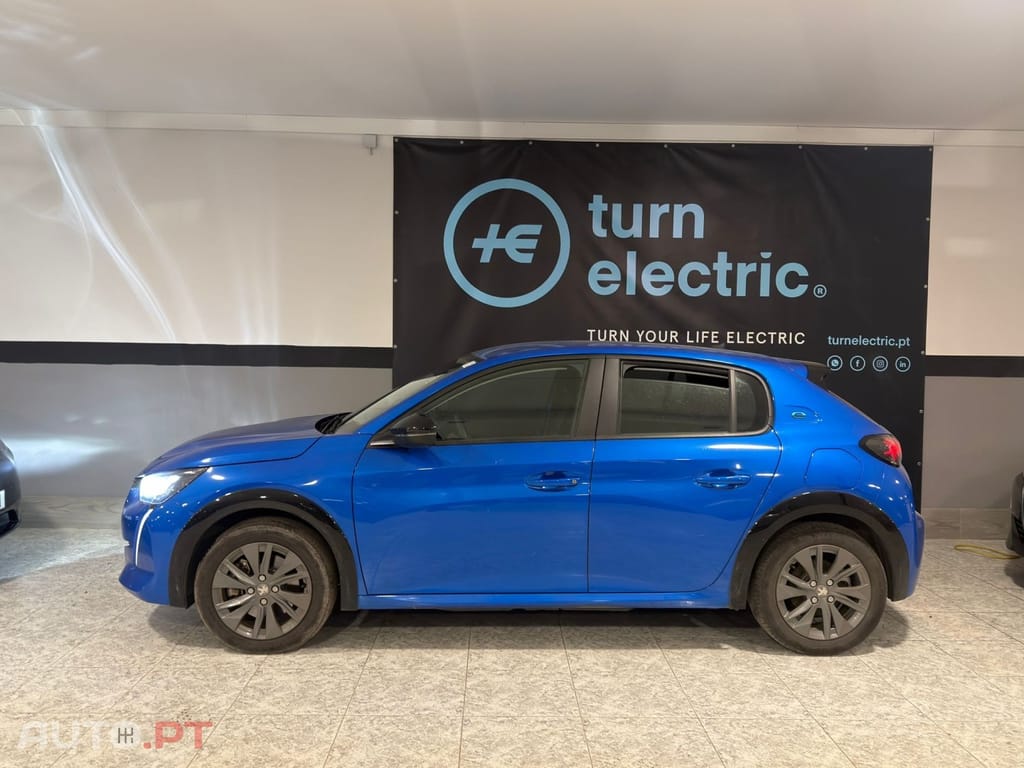 Peugeot E-208 50 kWh Active Pack