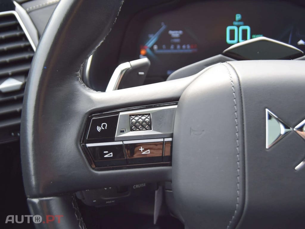 DS DS7 Crossback E-Tense Opera EAT8 300cv