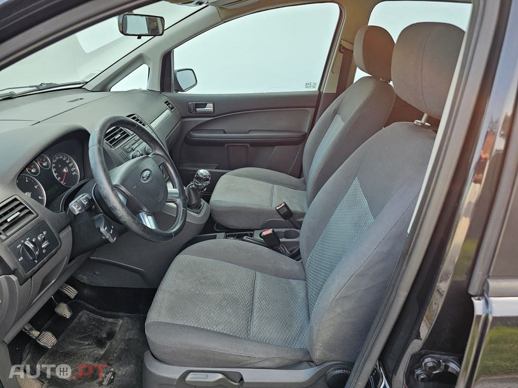 Ford C-Max titanium