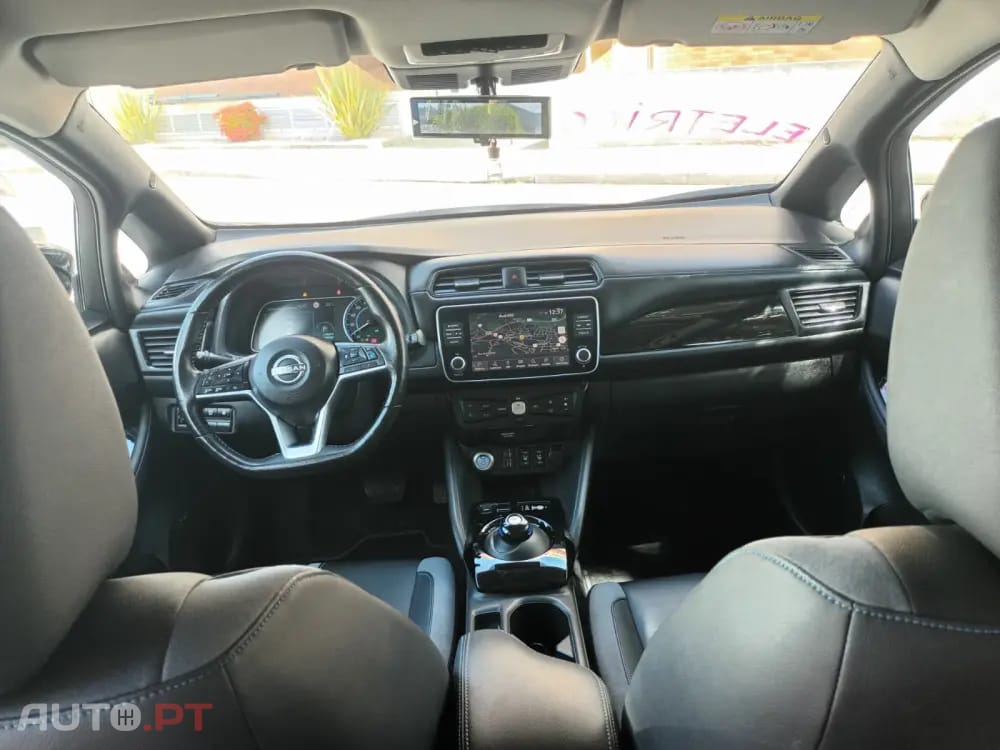 Nissan Leaf N-Connecta Full Led