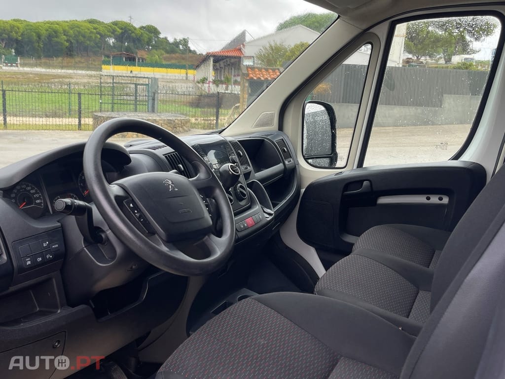 Peugeot Boxer 2.2 BLUE HDI