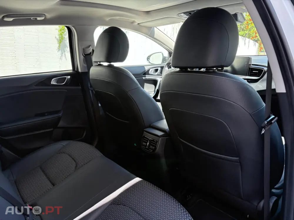 Kia Ceed SW 1.4 T-GDI Drive+SRF 7DCT