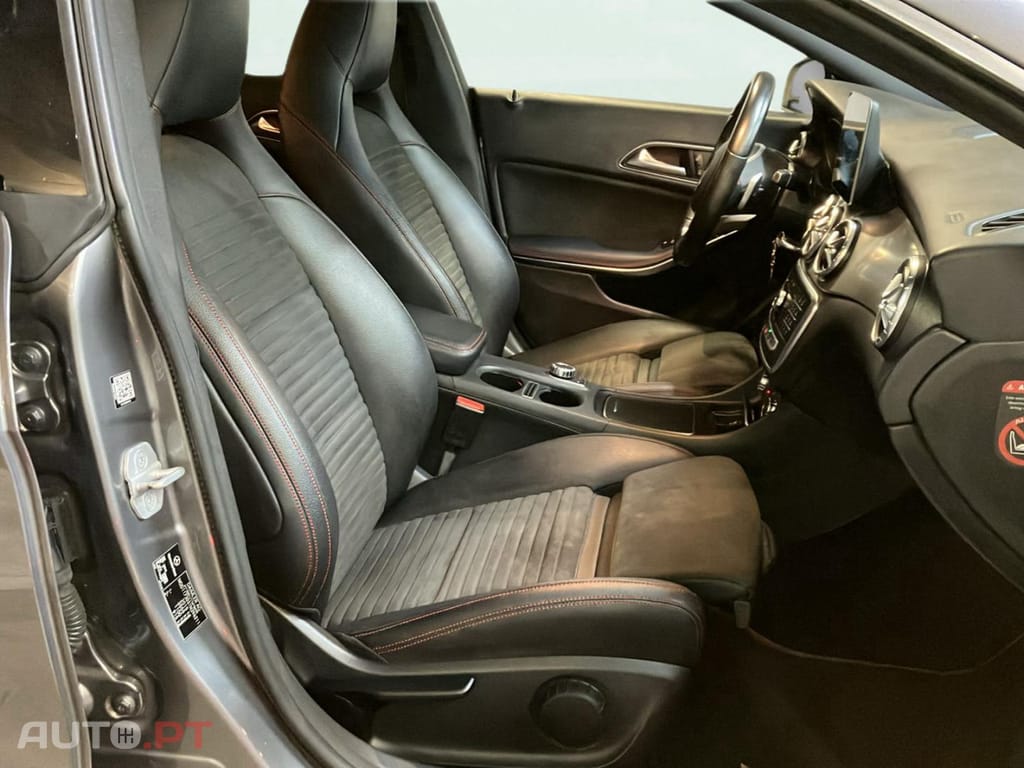 Mercedes-Benz CLA 220 D AMG Line Aut